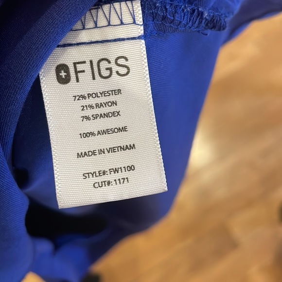 Figs womens scrub top - Picture 3 of 3